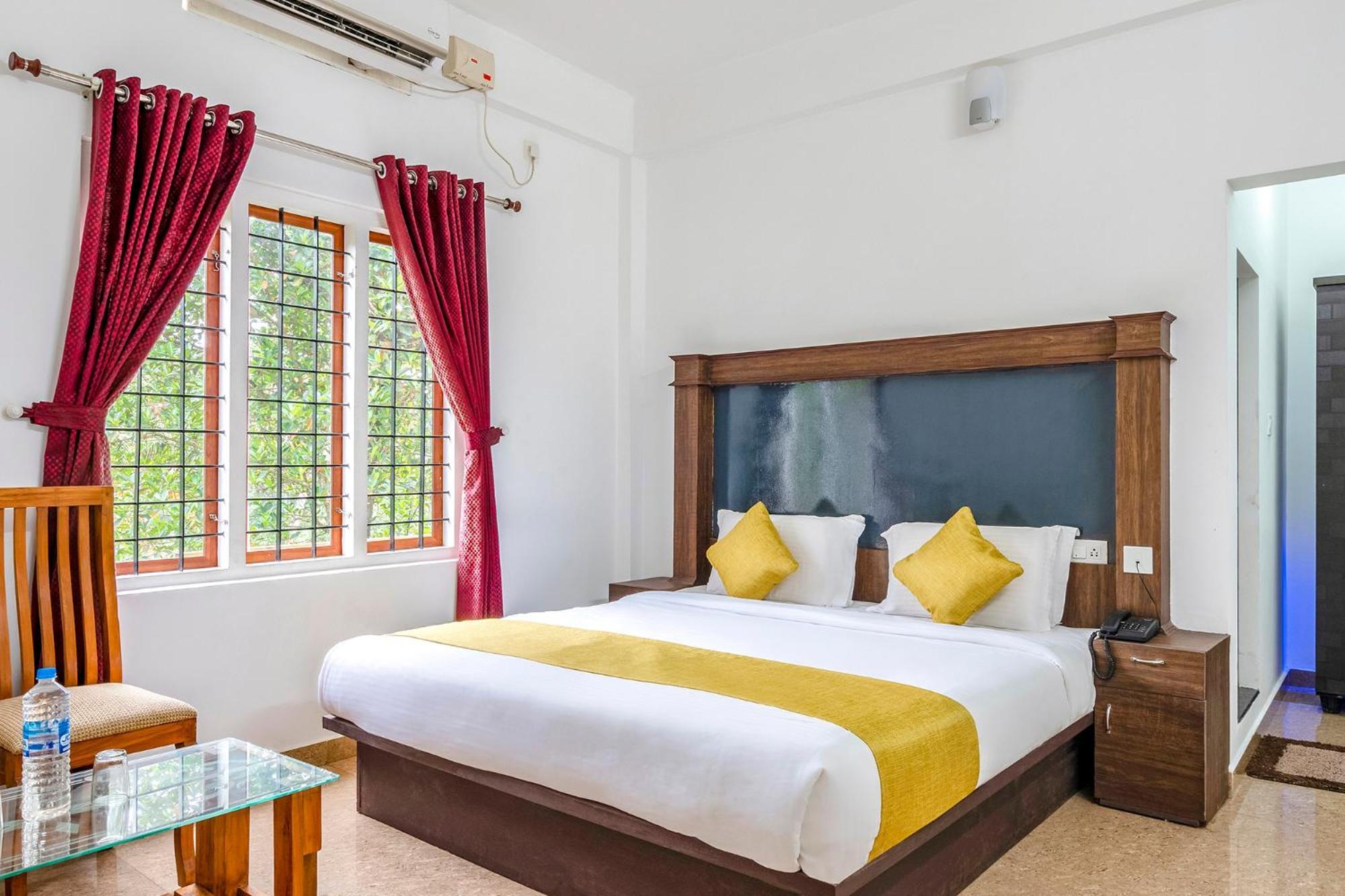 Fabhotel Abrigo Residency Anaviratty Exterior photo