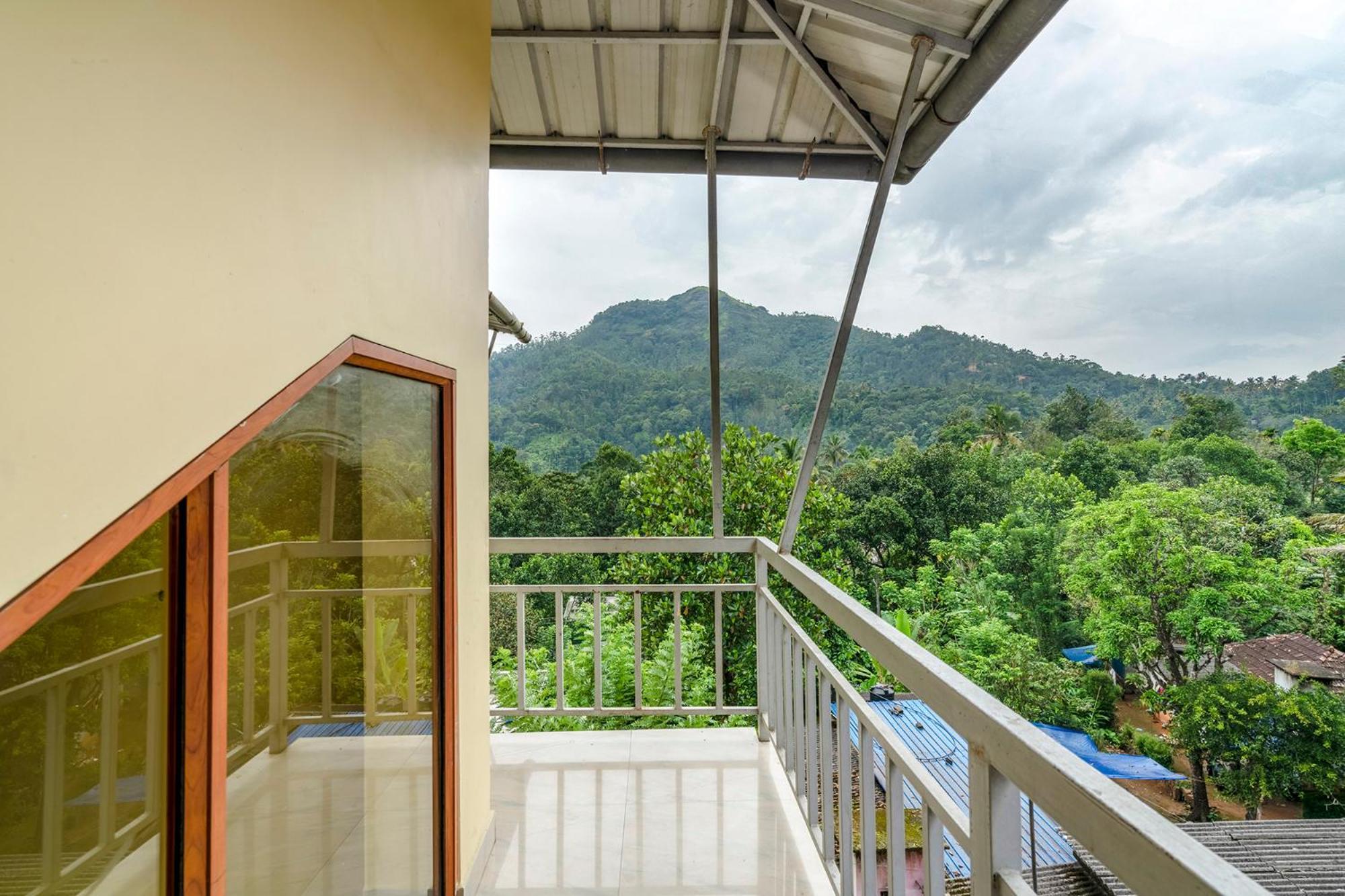 Fabhotel Abrigo Residency Anaviratty Exterior photo